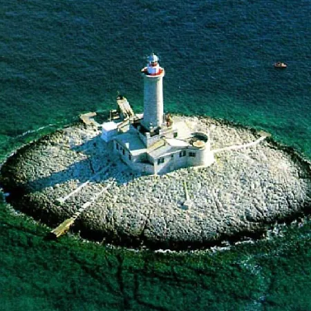 Vedorna - Big Wellness House Near Beach, Pool, Wellness With Jacuzzi & Sauna, Game Room, Table Tennis, Playground & Bbq, Pomer, Istria Villa