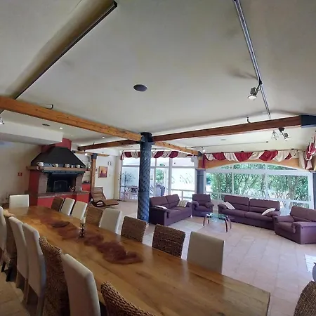 Vedorna - Big Wellness House Near Beach, Pool, Wellness With Jacuzzi & Sauna, Game Room, Table Tennis, Playground & Bbq, Pomer, Istria Pomer