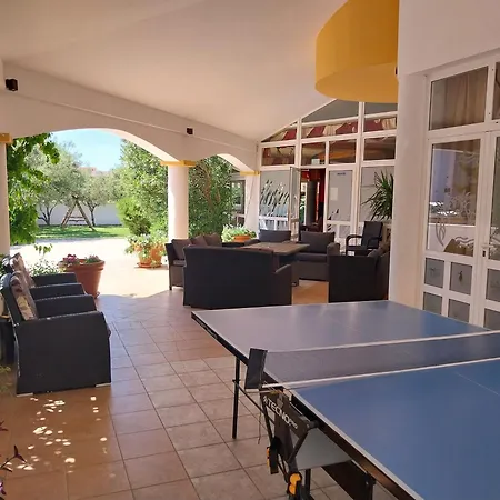 Vedorna - Big Wellness House Near Beach, Pool, Wellness With Jacuzzi & Sauna, Game Room, Table Tennis, Playground & Bbq, Pomer, Istria * Pomer