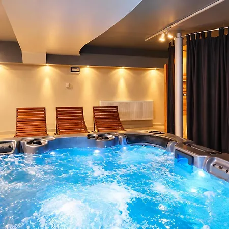 Vedorna - Big Wellness House Near Beach, Pool, Wellness With Jacuzzi & Sauna, Game Room, Table Tennis, Playground & Bbq, Pomer, Istria *