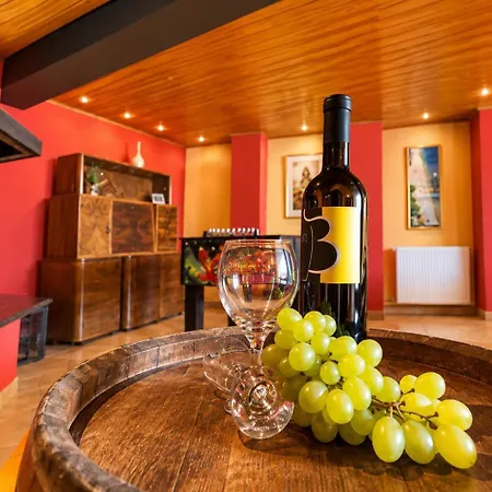Willa Vedorna - Big Wellness House Near Beach, Pool, Wellness With Jacuzzi & Sauna, Game Room, Table Tennis, Playground & Bbq, Pomer, Istria *
