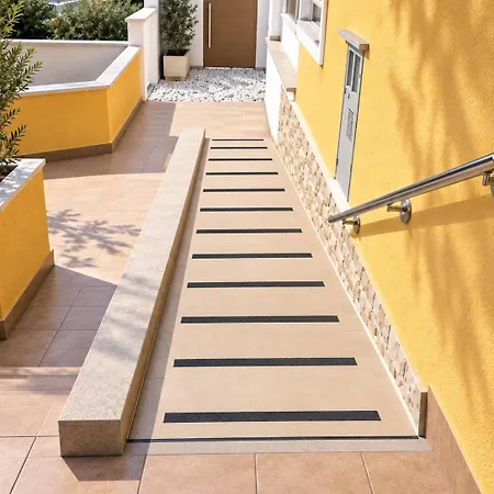 Vedorna - Big Wellness House Near Beach, Pool, Wellness With Jacuzzi & Sauna, Game Room, Table Tennis, Playground & Bbq, Pomer, Istria Pomer