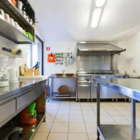 Vedorna - Big Wellness House Near Beach, Pool, Wellness With Jacuzzi & Sauna, Game Room, Table Tennis, Playground & Bbq, Pomer, Istria Villa