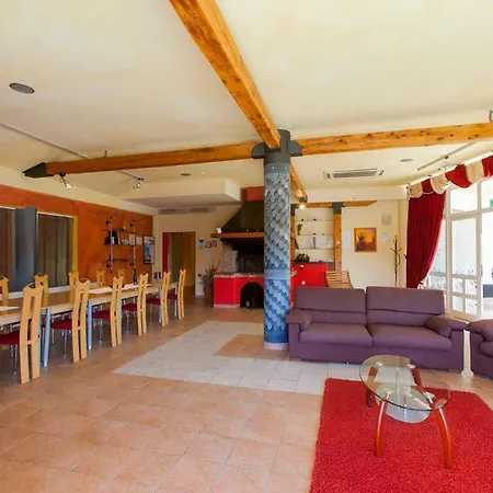 Vedorna - Big Wellness House Near Beach, Pool, Wellness With Jacuzzi & Sauna, Game Room, Table Tennis, Playground & Bbq, Pomer, Istria Pomer