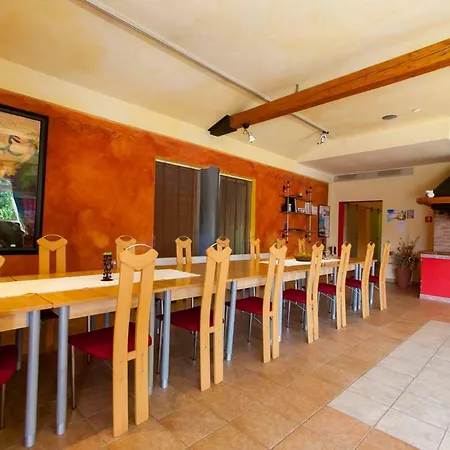 Vedorna - Big Wellness House Near Beach, Pool, Wellness With Jacuzzi & Sauna, Game Room, Table Tennis, Playground & Bbq, Pomer, Istria *