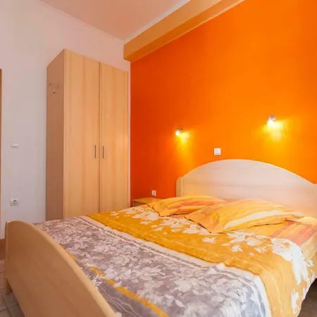 Vedorna - Big Wellness House Near Beach, Pool, Wellness With Jacuzzi & Sauna, Game Room, Table Tennis, Playground & Bbq, Pomer, Istria * Pomer