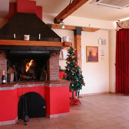 Vedorna - Big Wellness House Near Beach, Pool, Wellness With Jacuzzi & Sauna, Game Room, Table Tennis, Playground & Bbq, Pomer, Istria Villa